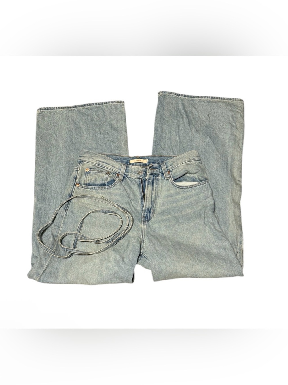 Levi's Premium XL Barrel Straight Jeans with Matching denim Belt – Light Wash
